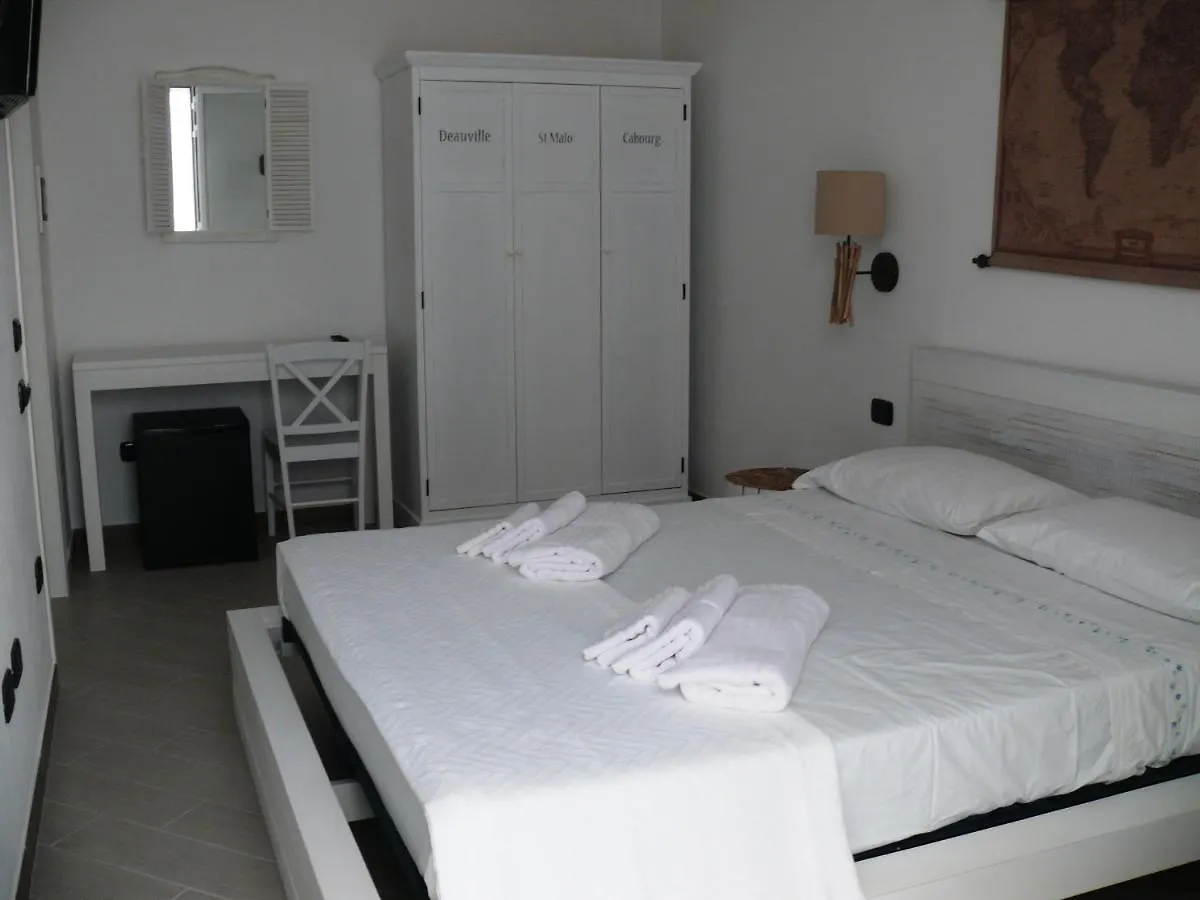 La Casa Di Gio' Acomodação com café da manhã Lampedusa 0*,  Itália